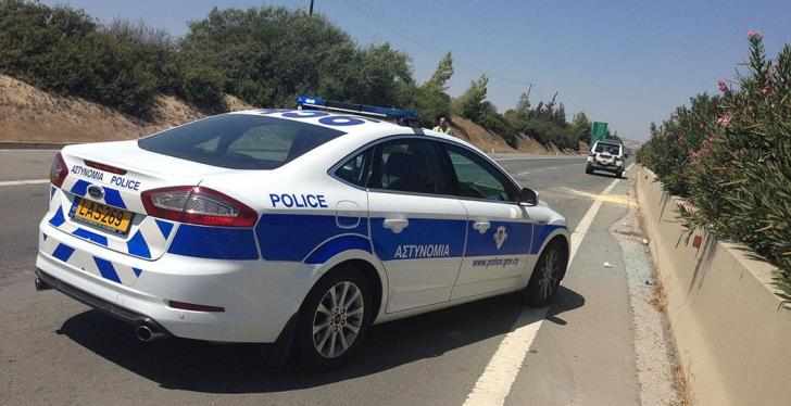 Αστυνομικοί συνόδευσαν εγκυμονούσα στο μαιευτήριο για να γεννήσει