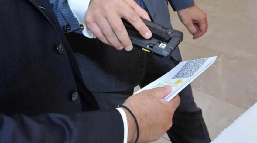 Υποψήφιος Πρόεδρος πήγαινε δουλειά χωρίς safepass και καταγγέλλει ότι του έκοψαν το μισθό