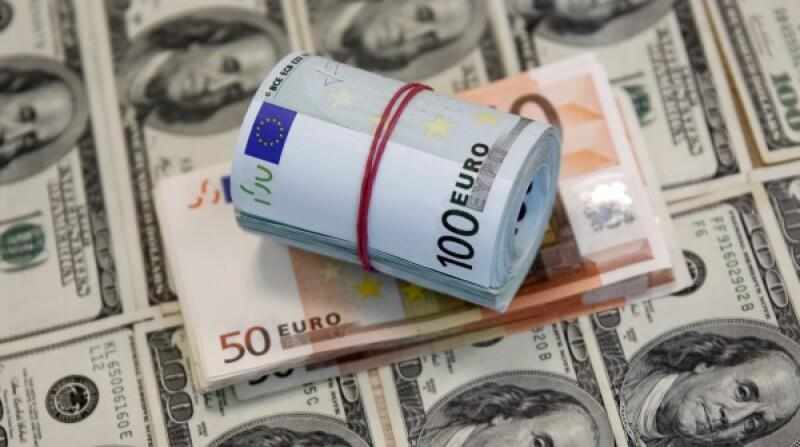 Ευρώ και δολάριο κοντά στην απόλυτη ισοτιμία