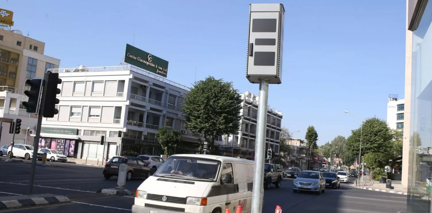 Πάνω από 10,000 ανεπίδοτα εξώδικα από κάμερες σε Τ/κ