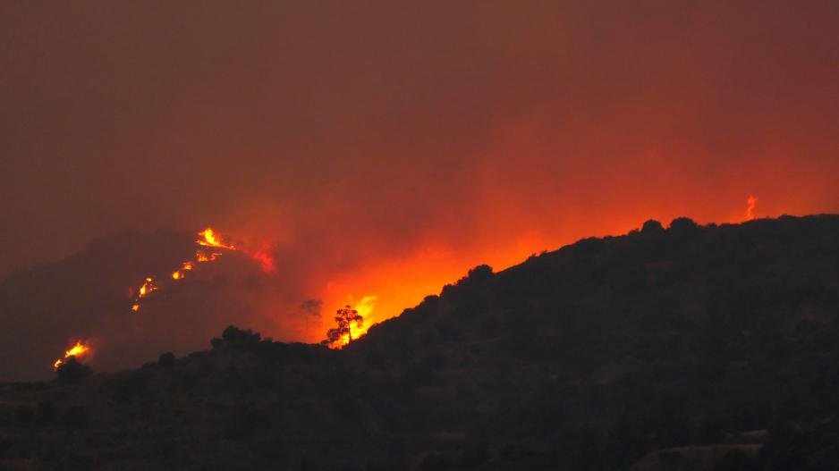 Κλαίει από συγκίνηση ο κοινοτάρχης Επταγώνιας