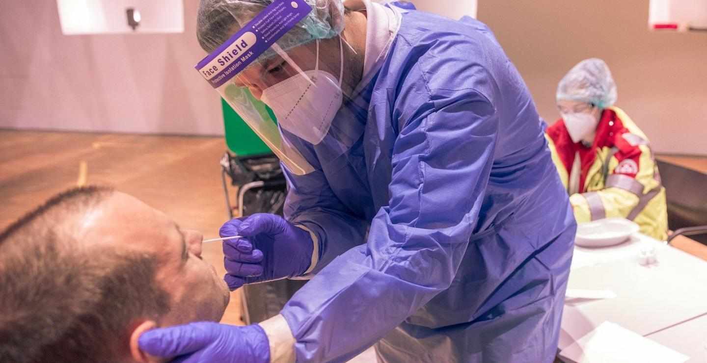 Είσαι θετικός στον κορωνοϊό;