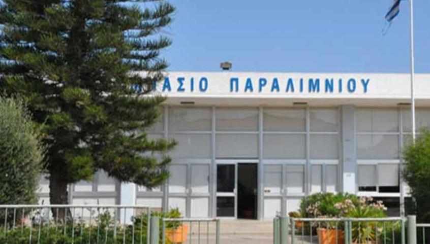 Ήταν θετική και η κόρη, αλλά πήγε κανονικά στο σχολείο
