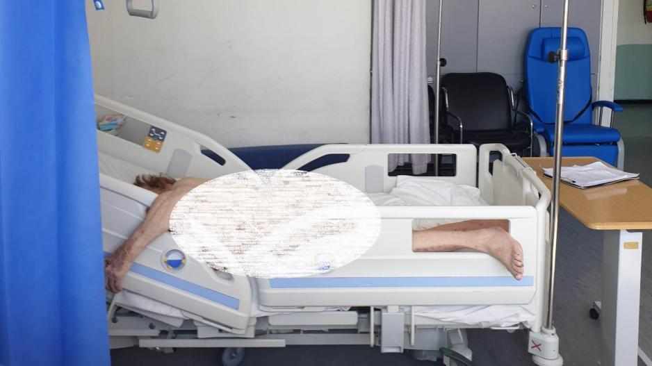 Πυρά εναντίον του ΟΚΥπΥ εξαπολύει η οικογένεια της ηλικιωμένης γυναίκας που αφέθηκε γυμνή σε δημόσια θέα