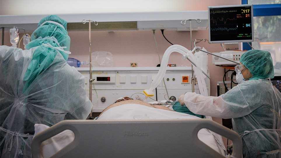 Διασωληνωμένοι για περισσότερο από ένα μήνα οι post-covid ασθενείς