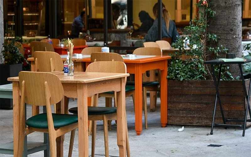 Ιδιοκτήτης καφενείου σέρβιρε ποτά στη Λεμεσό