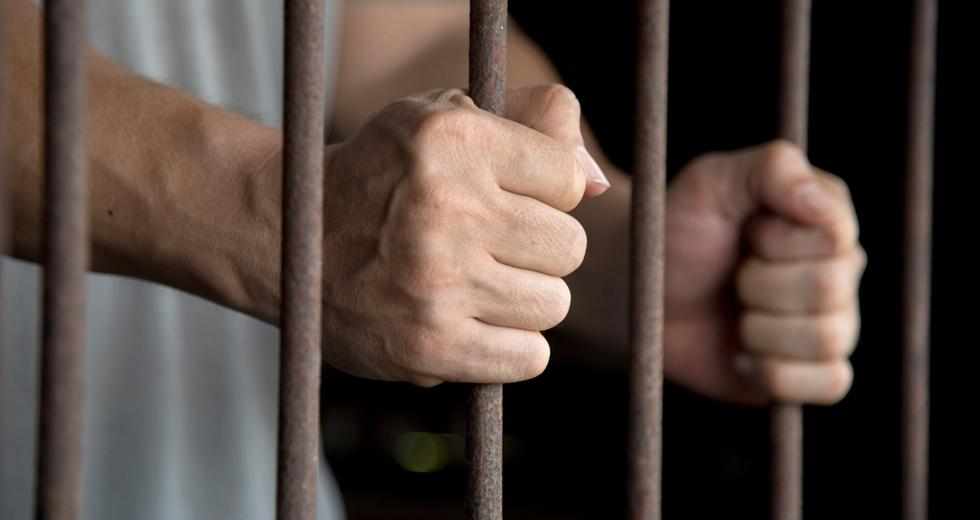 Υπό κράτηση ο 56χρονος για λαθροθηρία και καλλιέργεια φυτών κάνναβης