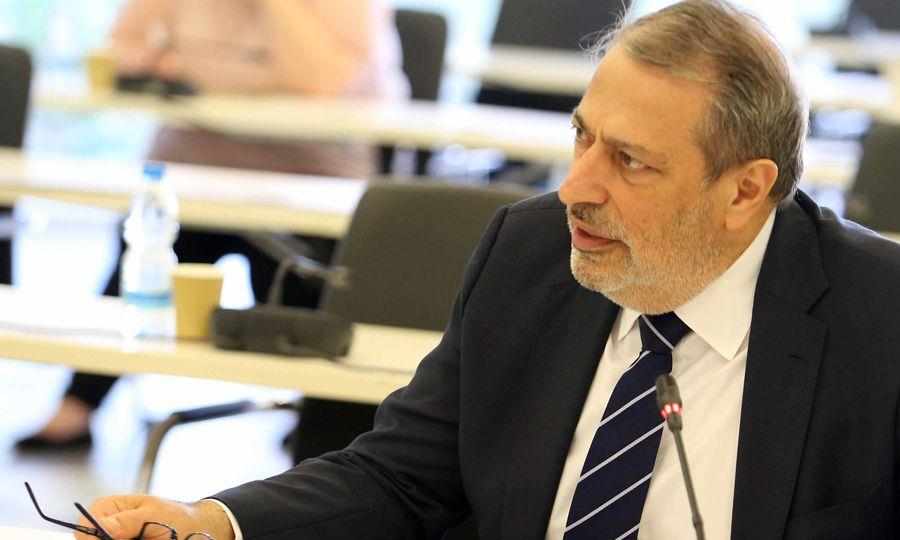 Αλλαγές στη νομοθεσία για παρανομούντες γιατρούς