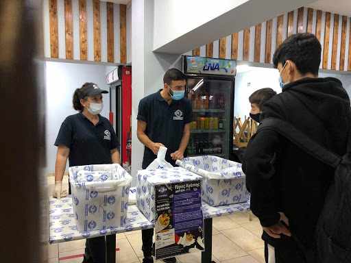 Γέμισε αγάπη και ανθρωπιά το γυράδικο του Γιάννη στην Λάρνακα