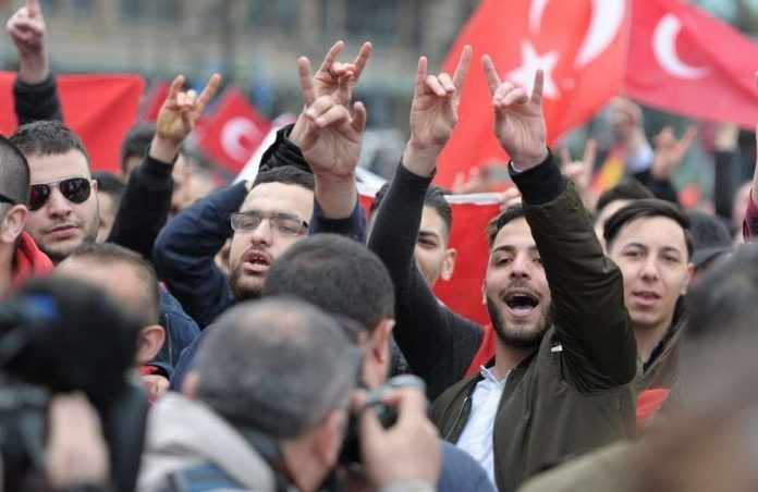 Βάζουν τους Γκρίζους Λύκους στην λίστα των τρομοκρατικών οργανώσεων