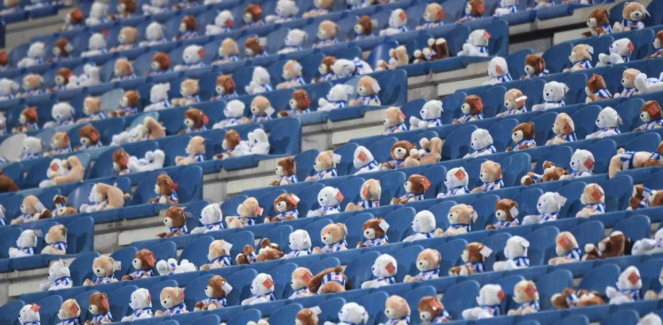 15.000 Λούτρινα Αρκουδάκια φιγουράρουν στην εξέδρα της Χέρενφεϊν