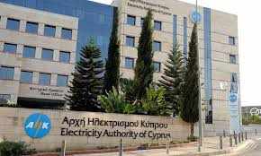 Πόσο αυξήθηκε η τιμή του ρεύματος σε έναν χρόνο