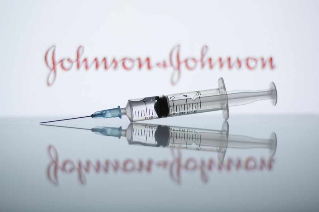 Εμβόλιο Johnson & Johnson 28 περιστατικά θρομβώσεων
