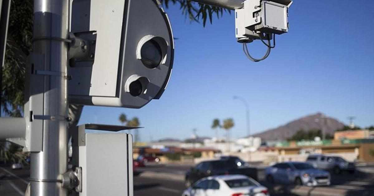 Πήραν φωτιά τα φλας των καμερών