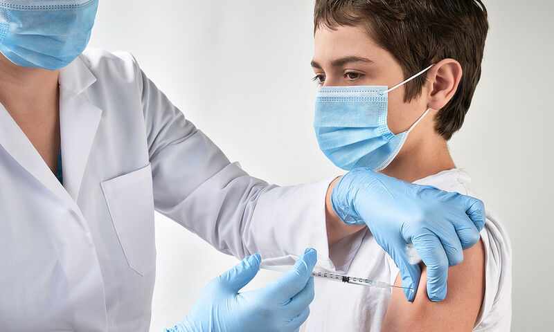 Προ των πυλών η εισήγηση για εμβόλια στους εφήβους