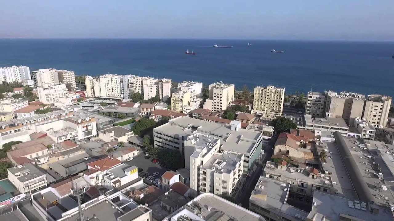 Κύπρος: 30 Δήμοι, 9 κατεχόμενοι, 484 Κοινοτικά Συμβούλια και 99 κατεχόμενα