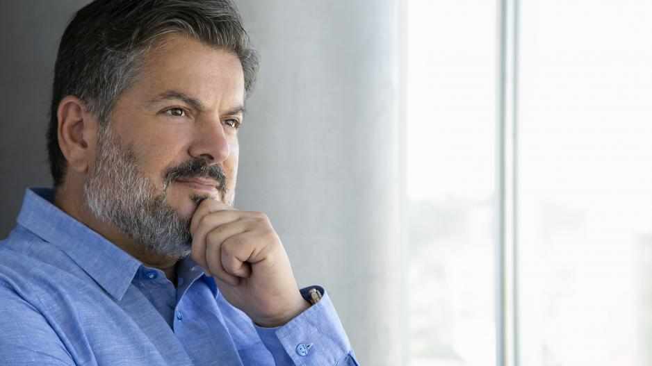 Πυρά και σπόντες Κωστρίκη για επιδημιολογική ομάδα