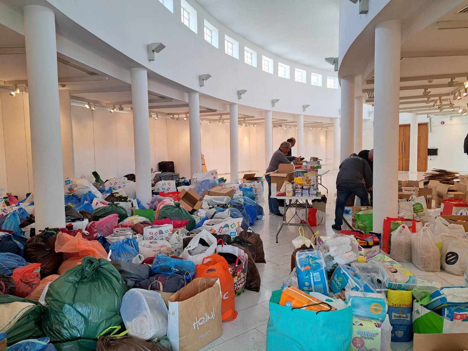 Συγκινητική η ανταπόκριση για τους σεισμόπληκτους