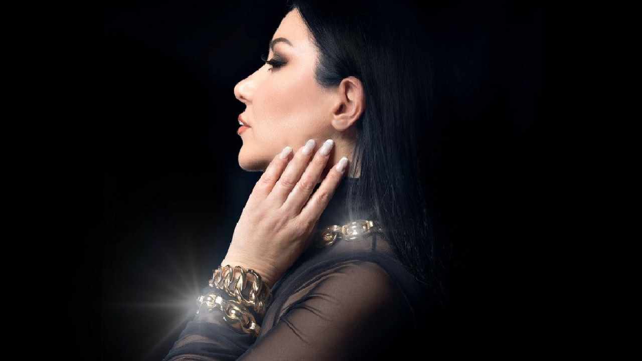 Marianna Papamakariou LIVE at Velissima