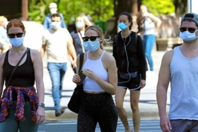 Μάσκα, το μέτρο αυτό θα είναι μαζί μας για αρκετό καιρό ακόμα