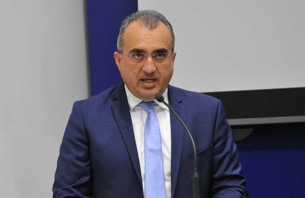 Αν δεν τηρηθούν τα μέτρα δεν αποκλείονται αυστηροί περιορισμοί