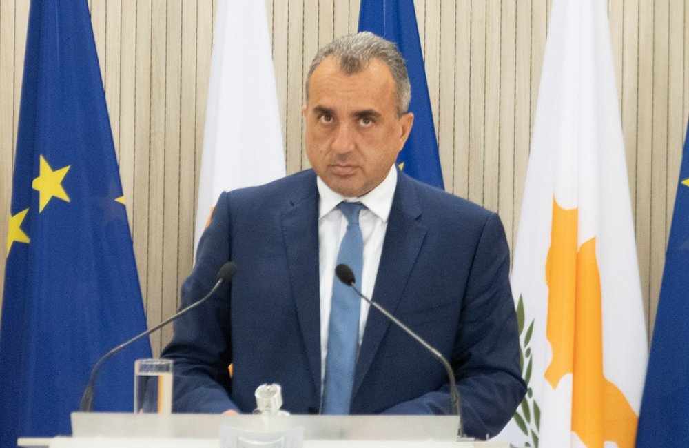 Χατζηπαντέλα: Μόνο με Αβέρωφ θα σκεφτώ να συνεχίσω ως Υπουργός