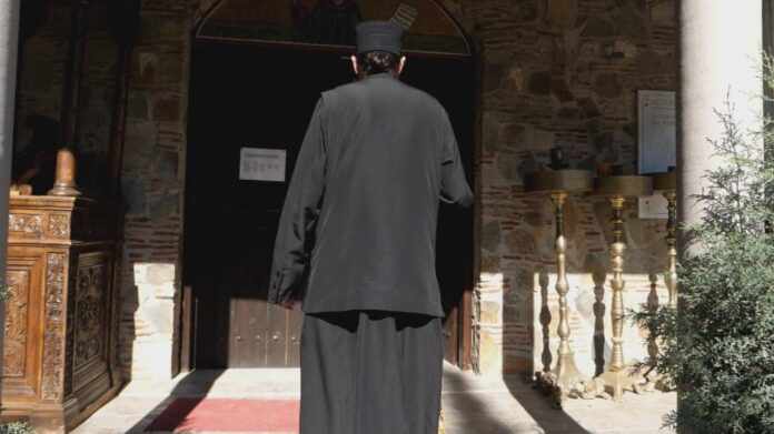 Ξανά στο δικαστήριο ο Αρχιμανδρίτης Νεκτάριος