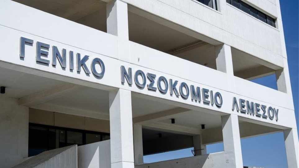 16χρονη με κορωνοϊό νοσηλεύεται με αναπνευστική ανεπάρκεια