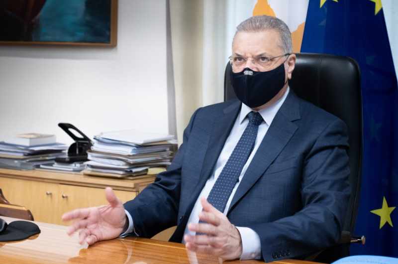Αντιπρόταση της κυβέρνησης στη Βουλή για τα δημοψηφίσματα