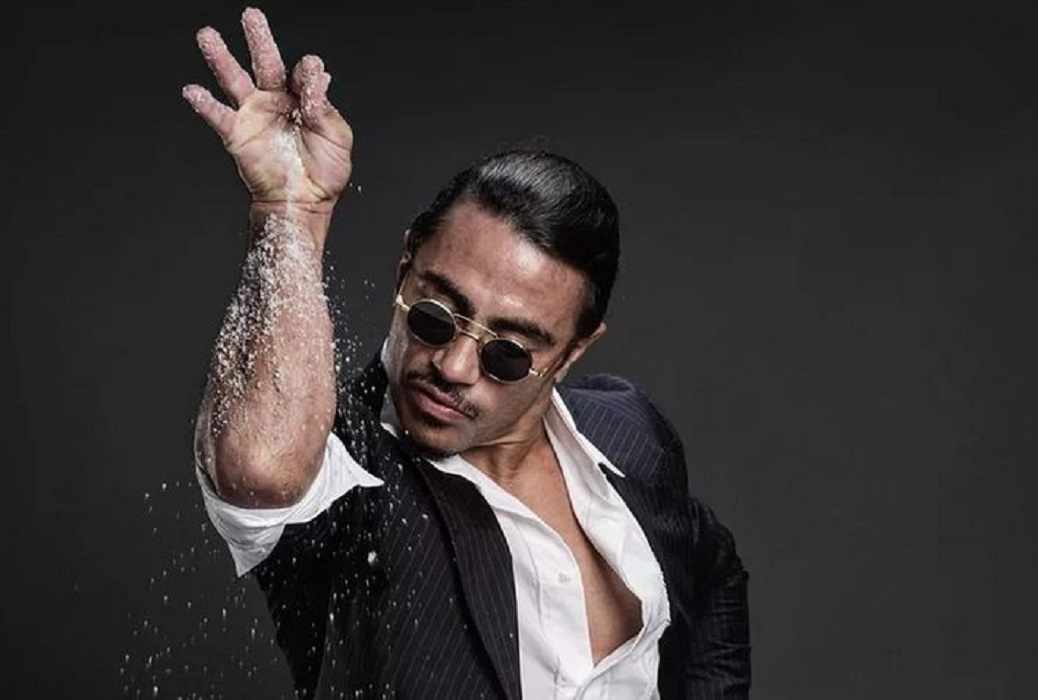 Λουκέτο στο εστιατόριο του «Salt Bae» στη Μύκονο επειδή δεν έκοβε αποδείξεις