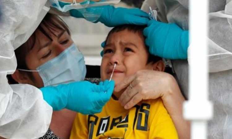 Γονείς στο Δικαστήριο κατά του κράτους για test και μάσκες