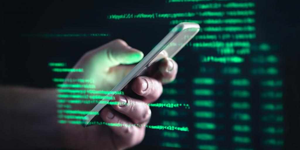 Στοιχεία φωτιά από το ΑΚΕΛ για παγίδευση 9,5 εκατ. κινητών στην Κύπρο