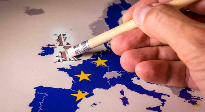 Η μετάλλαξη του κορωνοϊού βγάζει από τον χάρτη την Βρετανία