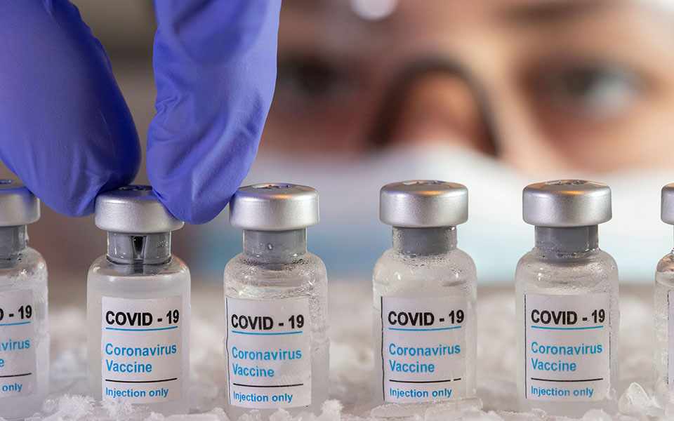Τα εμβόλια mRNA μειώνουν κατά 91% τον κίνδυνο μόλυνσης από κορωνοϊό