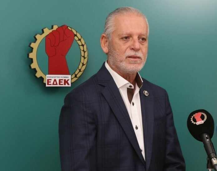 Πυρά κατά Σιζόπουλου από τους 4 διαγραφέντες