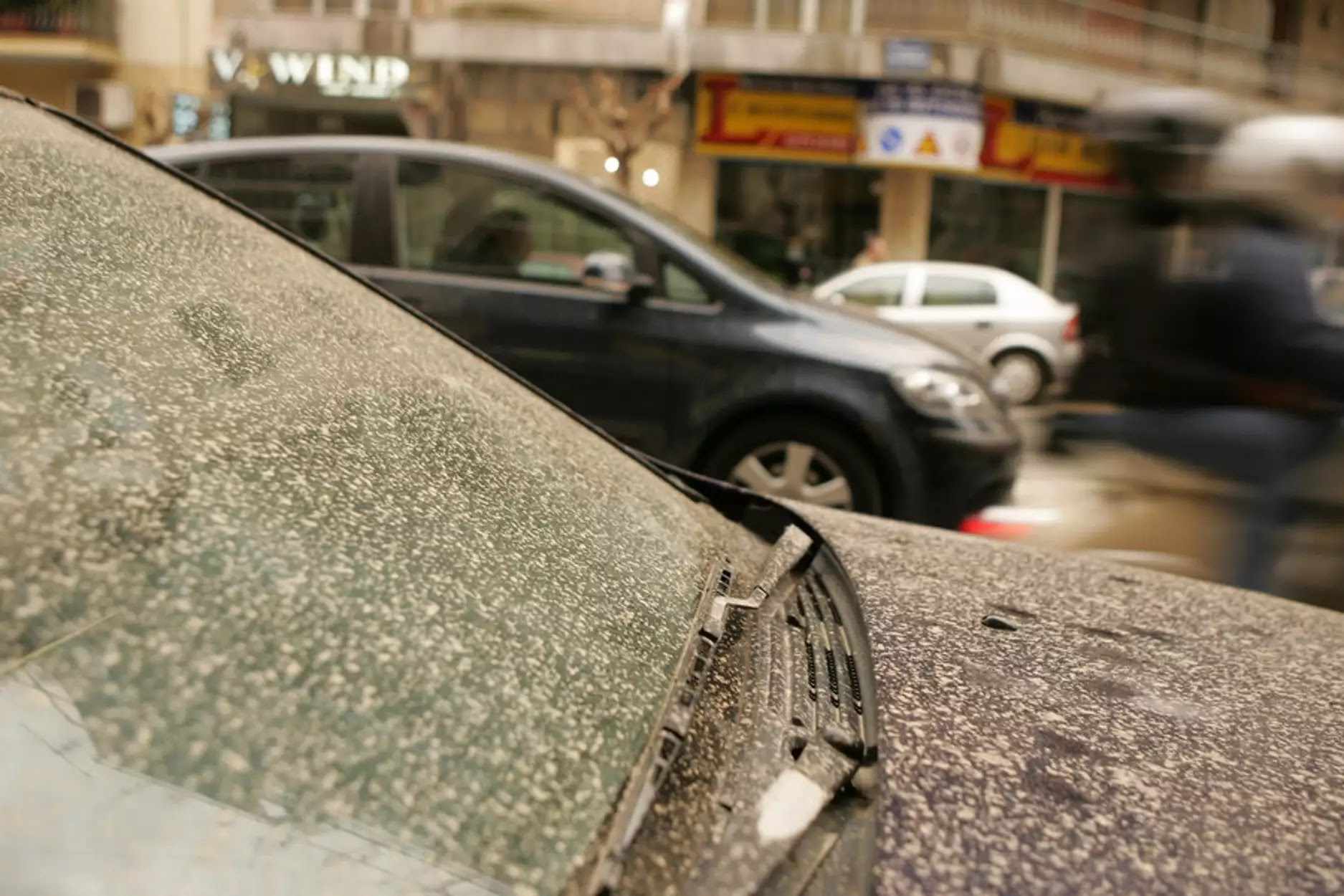 Σκόνη και βροχές στο «μενού» του καιρού