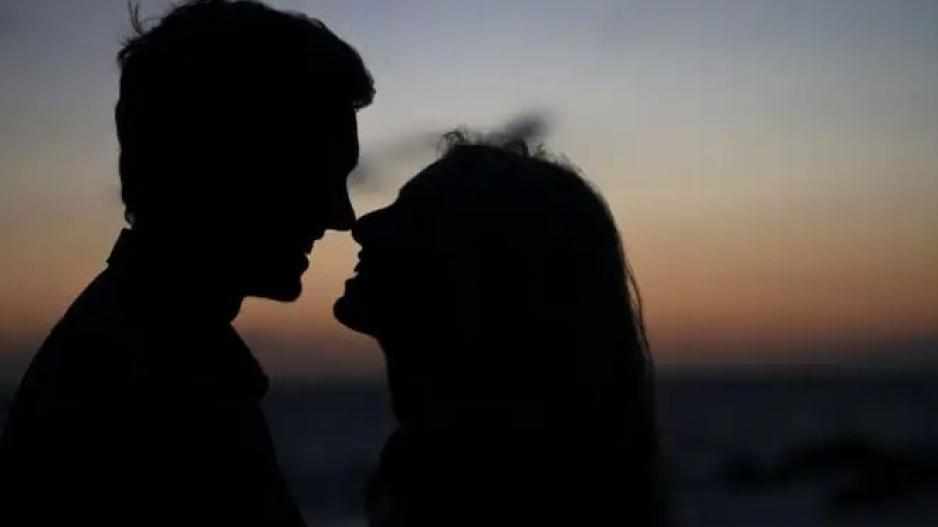 Έκοβε το ρεύμα στο χωριό για να βλέπει κρυφά την αγαπημένη του