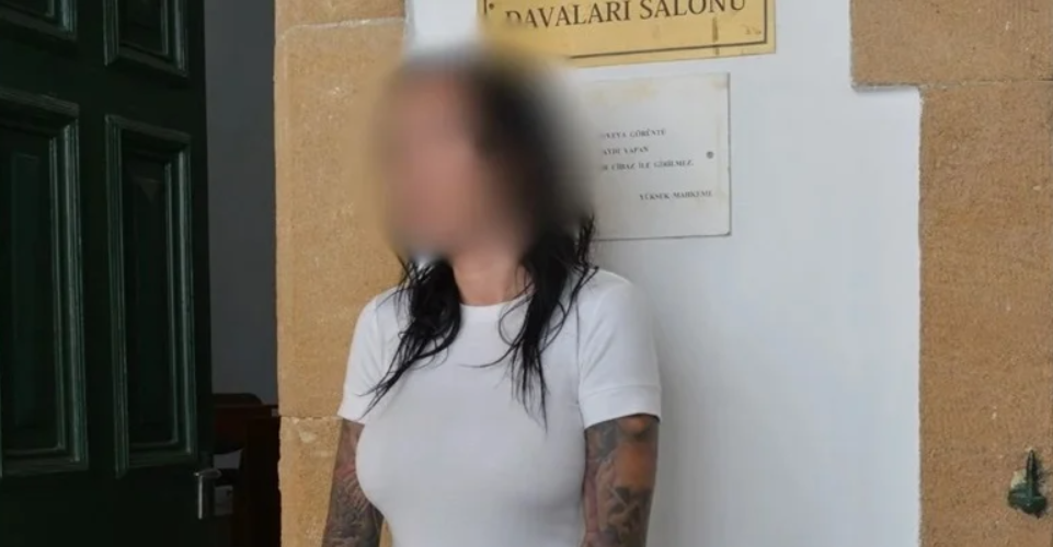 Έστειλε «ροζ» βίντεο στη σύζυγο πρώην εραστή της