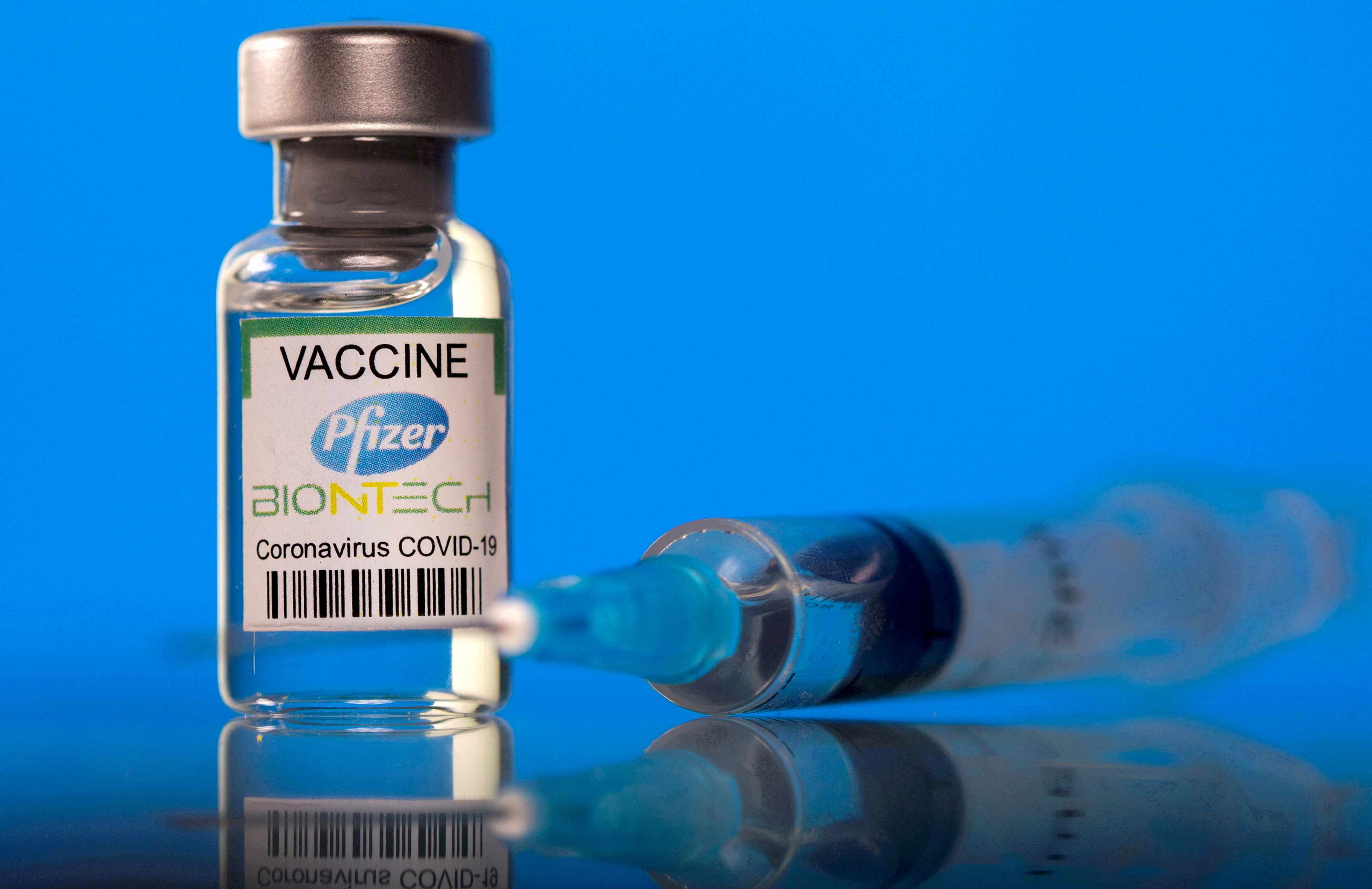 Pfizer: Στο 47% η αποτελεσματικότητα μετά από 5 μήνες