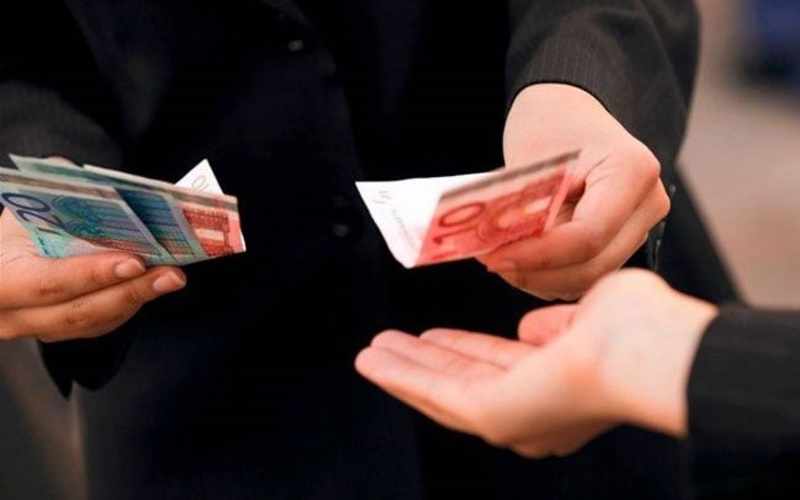 Εξαπατούσε και λάμβανε χρήματα με πρόφαση εγχείρηση του παιδιού του