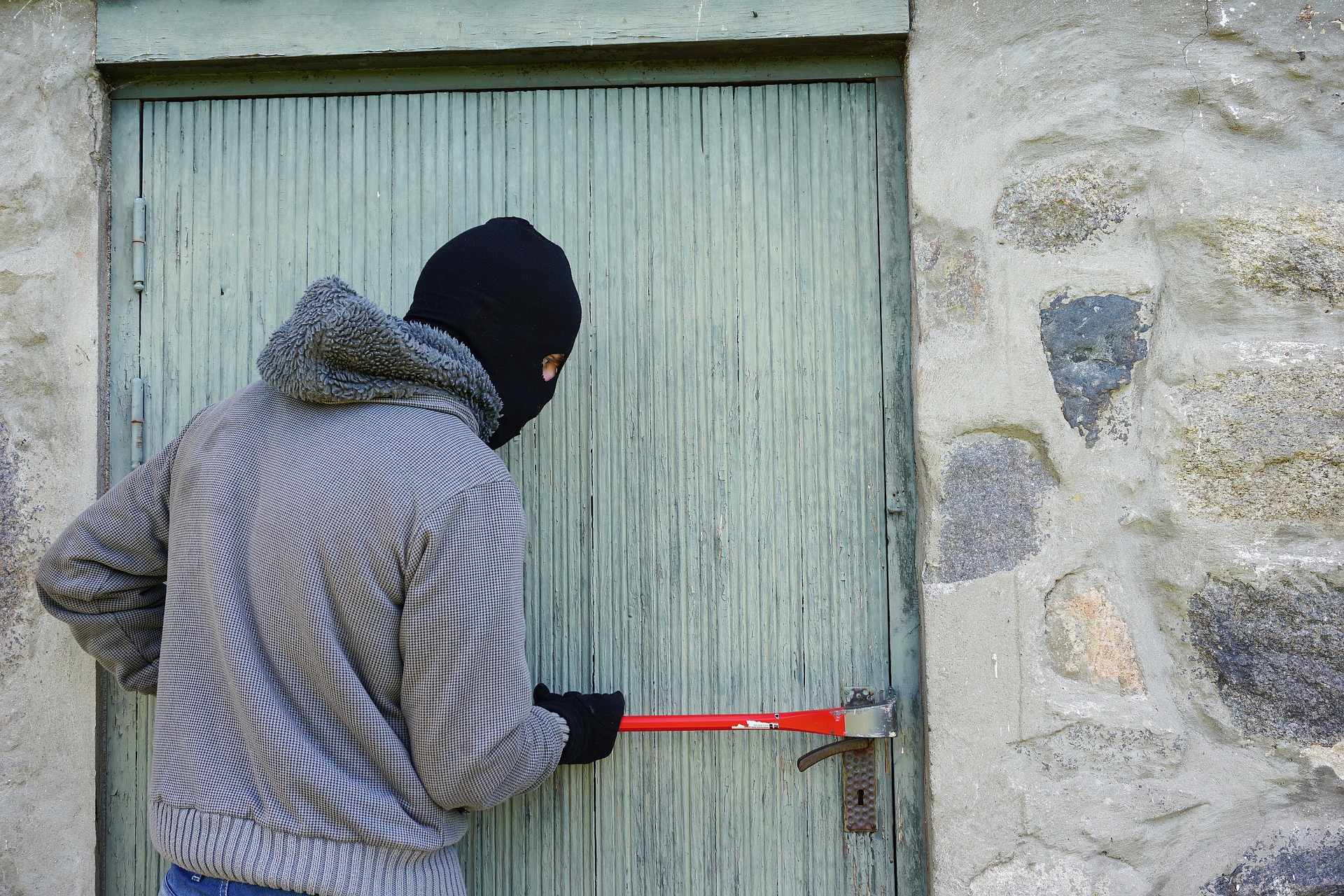 Λεμεσός: Κουκουλοφόρος μπήκε μεσάνυχτα στο σπίτι 54χρονης