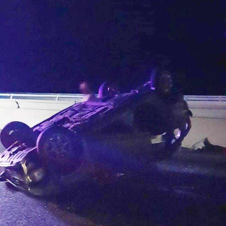 Έχασε τον έλεγχο και συγκρούστηκε βίαια με λεωφορείο που ακολουθούσε η οδηγός στον αυτοκινητόδρομο