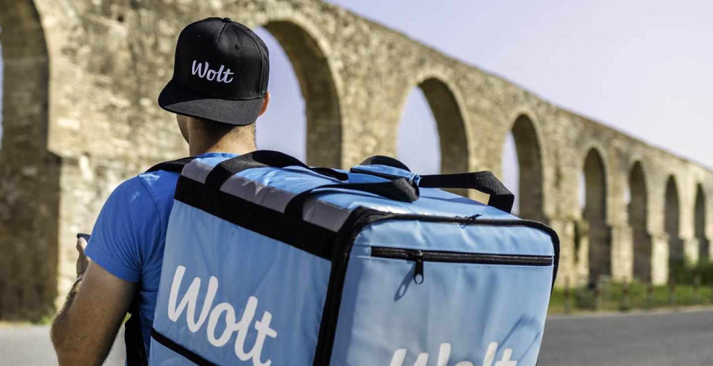 Μηχανάκια Wolt: Έκαναν την εμφάνισή τους & στη Λάρνακα