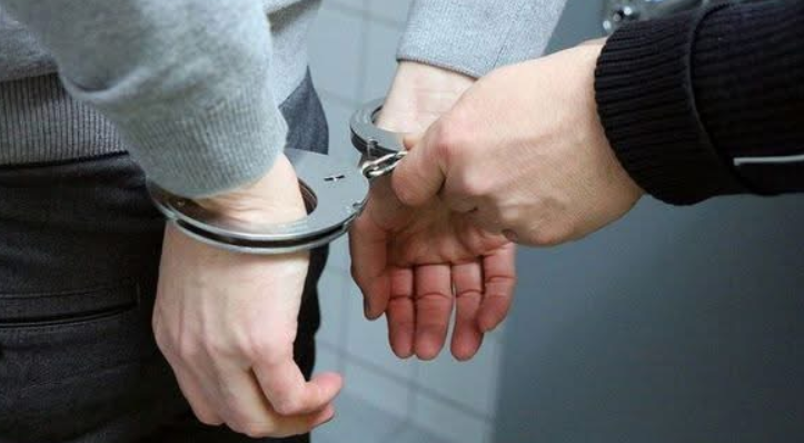 Χειροπέδες σε 28χρονο στη Λεμεσός