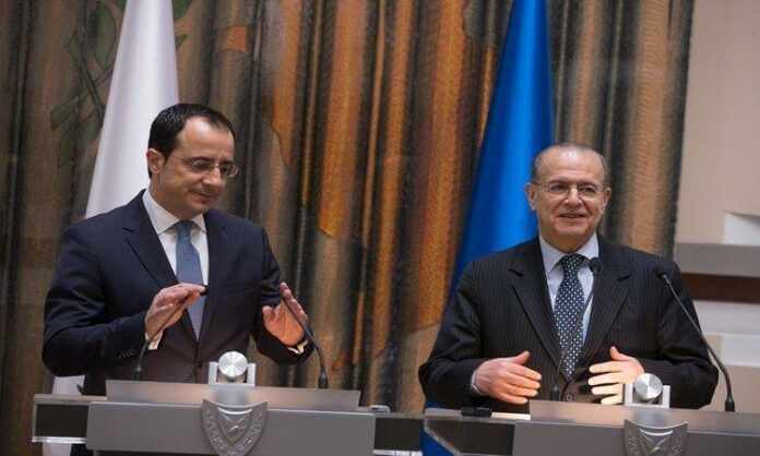 Πυρά Κασουλίδη κατά Χριστοδουλίδη