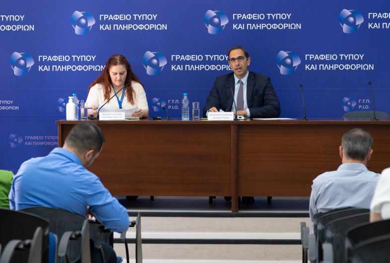 Διαχειρίσιμη η κατάσταση στην Κύπρο λέει ο Υπουργός Υγείας